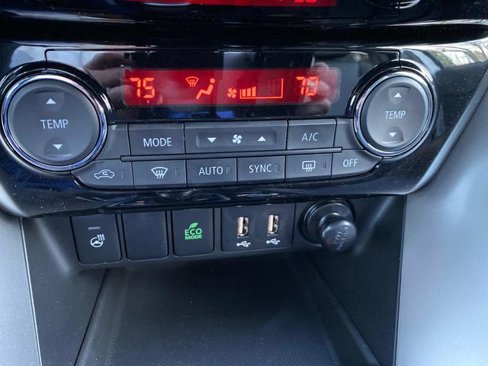 New 2024 Mitsubishi Eclipse Cross SEL image 13