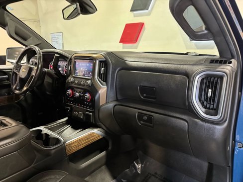 Used 2021 Chevrolet Silverado 1500 High Country w/ Safety Package II image 15