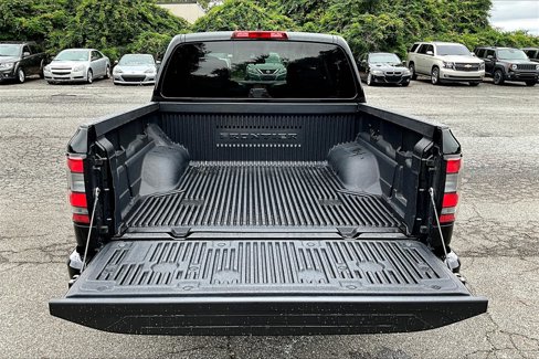 Used 2023 Nissan Frontier SV image 7