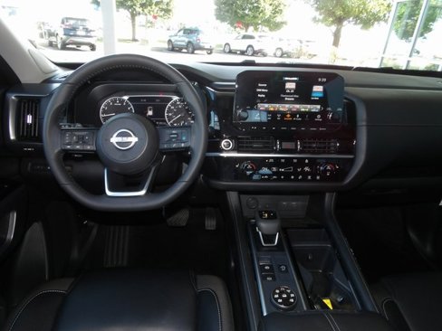 Certified 2024 Nissan Pathfinder SL w/ SL Premium Package image 19