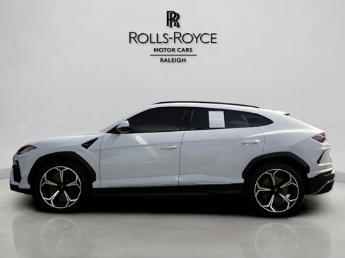 Used 2020 Lamborghini Urus image 2