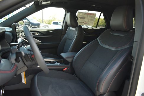New 2025 Ford Explorer ST image 17