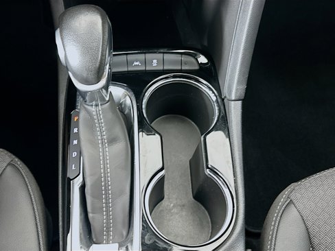 Used 2022 Buick Encore GX Select image 25