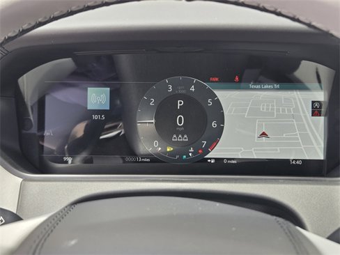 New 2026 Land Rover Range Rover Velar Dynamic SE image 10