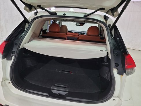 Used 2017 Nissan Rogue SL image 54