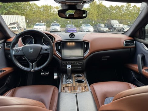 Used 2019 Maserati Ghibli S GranLusso image 12