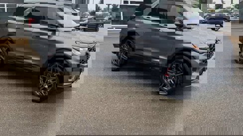 Certified 2025 Ford Explorer ST-Line w/ ST-Line Street Pack image 3