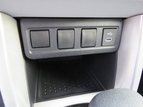 New 2025 Toyota Corolla Cross L image 27