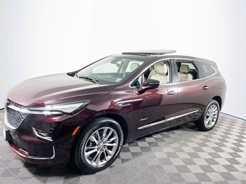 Used 2024 Buick Enclave Avenir w/ Avenir Technology Package image 1