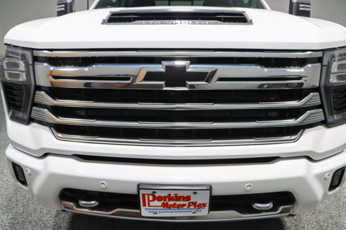 Used 2024 Chevrolet Silverado 2500 High Country image 4