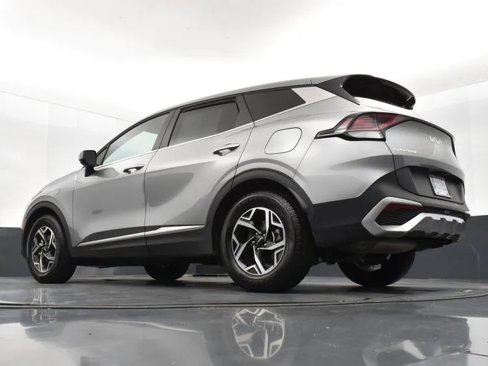 Used 2024 Kia Sportage LX image 12