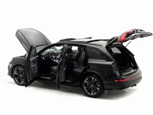 Certified 2025 Audi Q7 3.0T Prestige image 30