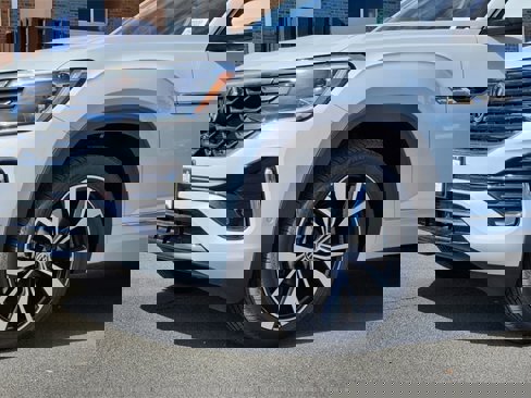 New 2025 Volkswagen Atlas SEL Premium R-Line image 8