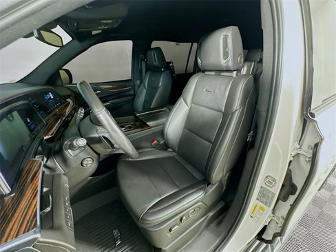 Used 2022 Cadillac Escalade ESV Luxury w/ LPO, Illumination Package image 20
