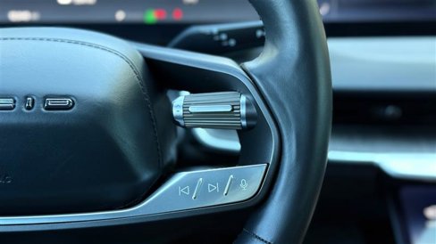 Used 2024 Lucid Air Touring image 19