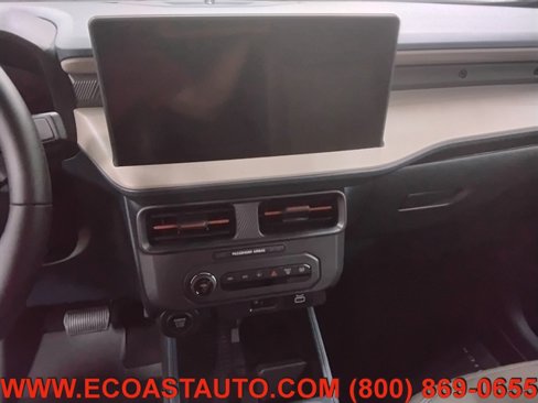 Used 2025 Ford Maverick Lariat w/ 4K Tow Package image 12