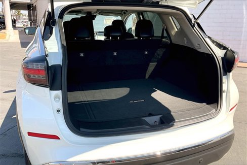 Used 2023 Nissan Murano SV image 34