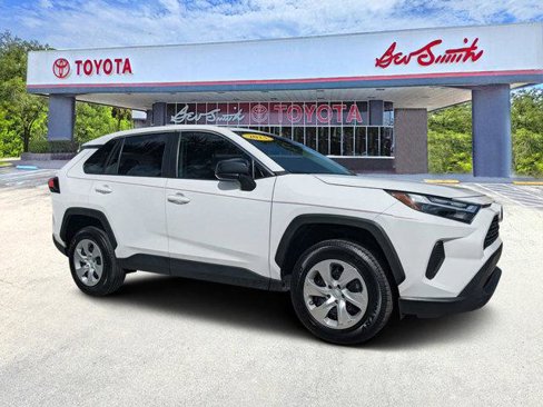 Certified 2023 Toyota RAV4 LE image 1
