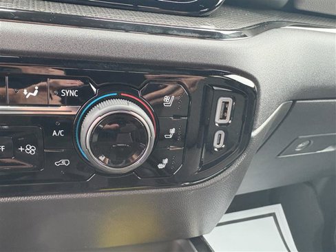 New 2025 Chevrolet Silverado 1500 ZR2 w/ Technology Package image 18