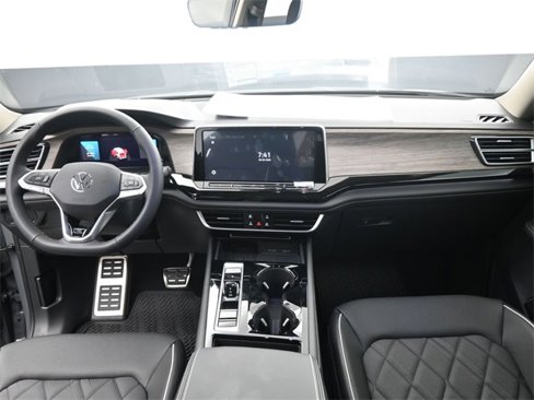 New 2025 Volkswagen Atlas SEL Premium R-Line image 25