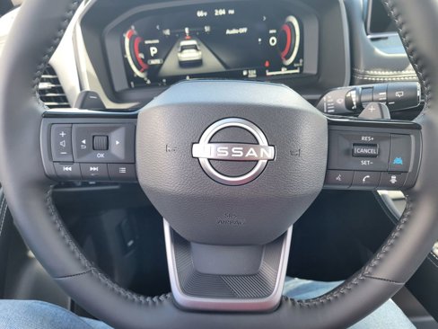 New 2026 Nissan Rogue Platinum image 17