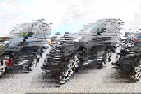 Used 2022 Ford Explorer Platinum w/ Equipment Group 601A image 1