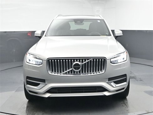 Used 2024 Volvo XC90 T8 Ultimate image 2
