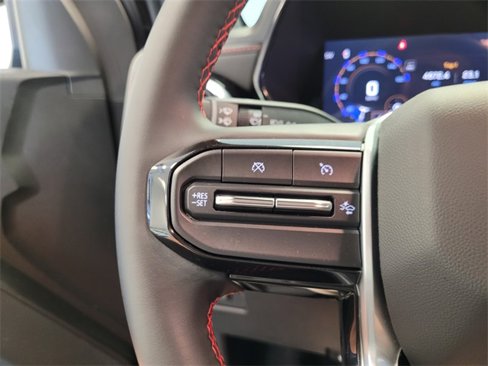 Used 2024 Chevrolet Colorado Z71 w/ Z71 Convenience Package 2 image 19