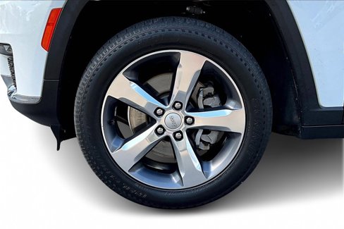 Used 2022 Jeep Grand Cherokee L Limited image 31