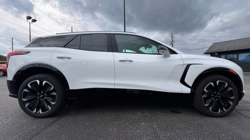 Used 2024 Chevrolet Blazer EV RS image 9