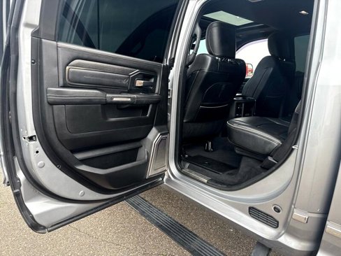 Used 2019 RAM 2500 Limited image 31