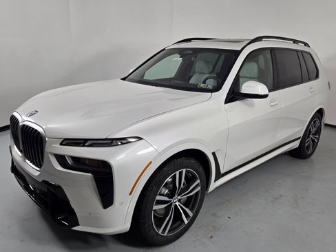 New 2026 BMW X7 xDrive40i w/ M Sport Package image 3