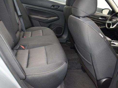 Used 2024 Nissan Altima 2.5 SV image 17
