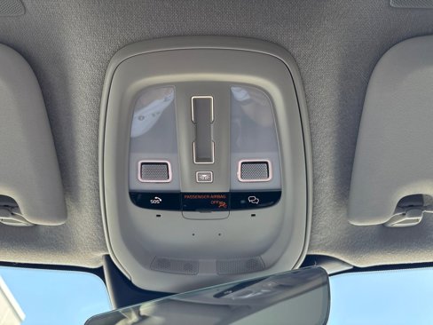 New 2026 Volvo XC40 B5 Plus w/ Protection Package Premier image 18