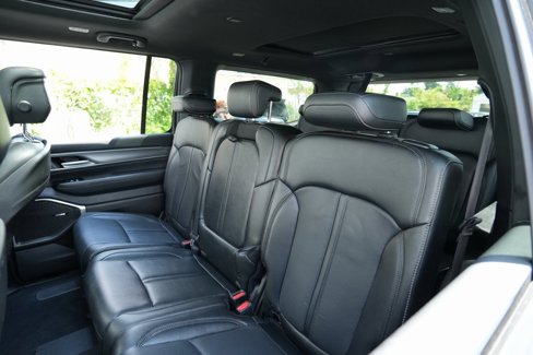 Used 2024 Jeep Wagoneer Series II image 23