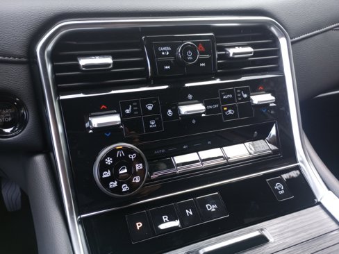 New 2026 Nissan Armada SL image 17