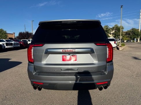 Used 2022 GMC Yukon XL Denali image 6