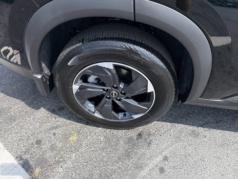 New 2026 Nissan Rogue SV image 23