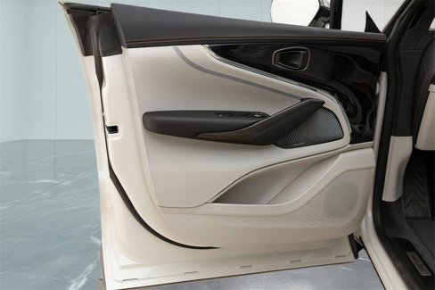 New 2025 Aston Martin DBX 707 image 15