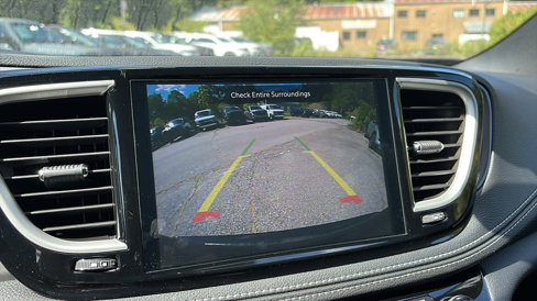 New 2026 Chrysler Pacifica Select image 15