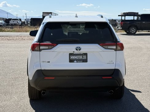 Used 2024 Toyota RAV4 LE image 5