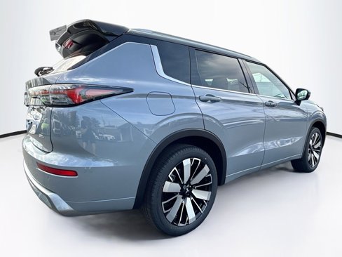 New 2025 Mitsubishi Outlander SEL image 7
