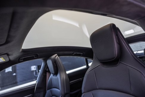 Certified 2025 Porsche Taycan Turbo image 15