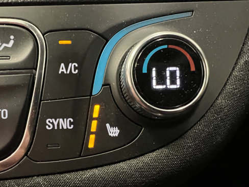 Used 2024 Chevrolet Malibu LT image 36