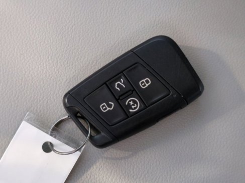 Used 2023 Volkswagen Jetta SE image 34