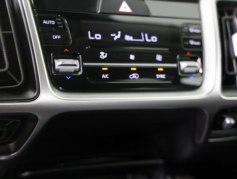 Used 2022 Kia Sorento S image 18