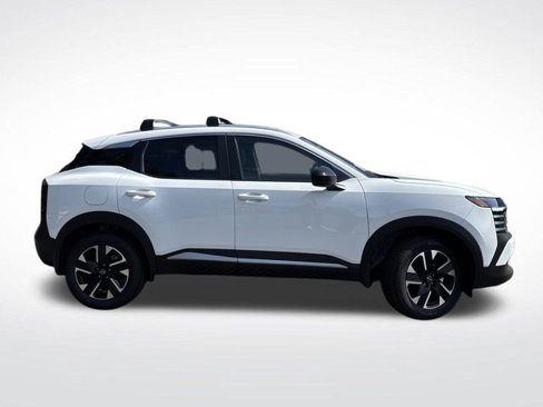 New 2026 Nissan Kicks SV w/ SV Premium Package image 2