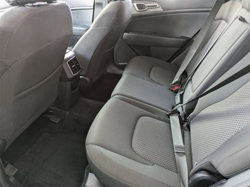Used 2024 Kia Sportage LX image 27