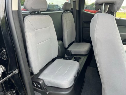 Used 2019 GMC Canyon 4x4 Extended Cab w/ Convenience Package image 15