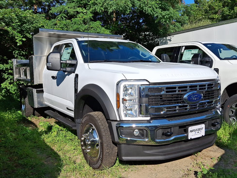 New 2025 Ford F550 4x4 Supercab Super Duty image 2